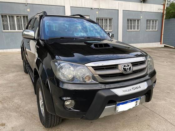 TOYOTA HILUX SW4 3.0 SRV 4X4 16V TURBO INTERCOOLER DIESEL 4P AUTOMÁTICO